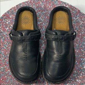 Nice Leather Comfortable Ugg Slides sz.6